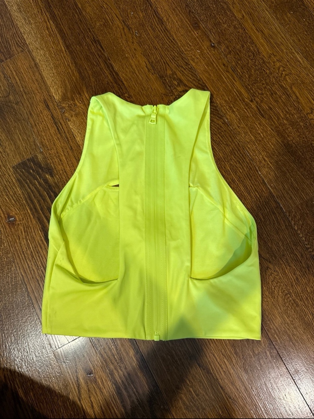 Alice + Olivia Womens Neon Yellow Crop Top Size Small - Picture 2 of 3